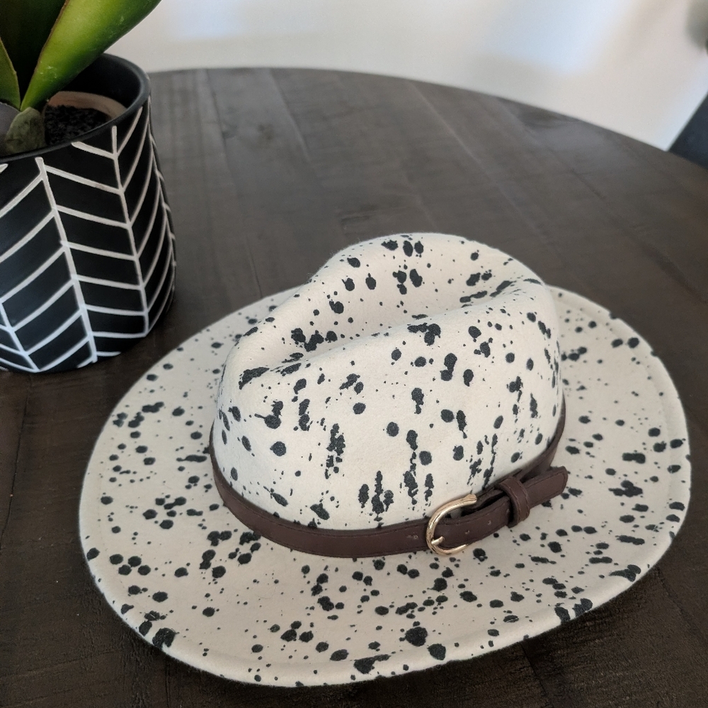 Altar'd State Black and White Felt Hat - Adult Small